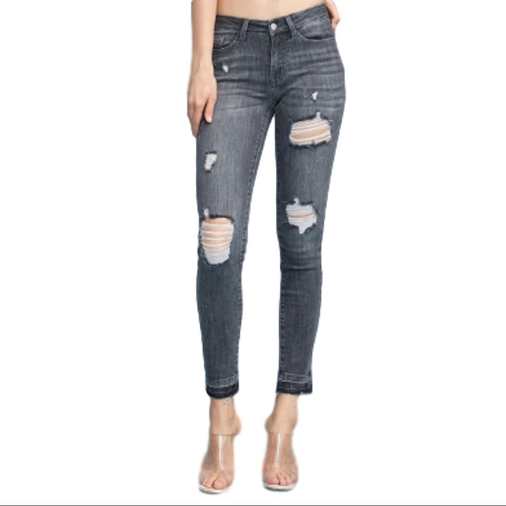 Judy Blue Charcoal Distressed Skinny Jeans